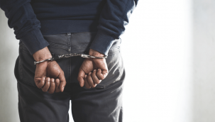 Resmi kurumdan kablo çalan 2 kişi tutuklandı