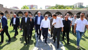 Vali Çiçek, İncesu OSB Müteşebbis Teşekkül Heyeti ile kahvaltıda bir araya geldi.