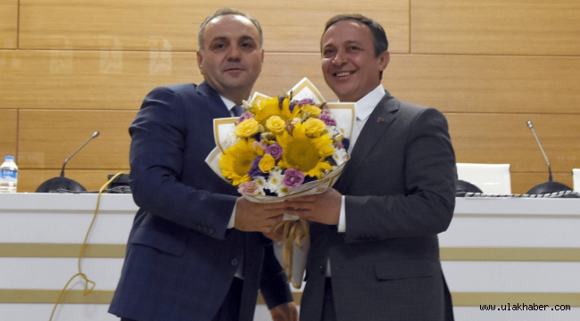 ERÜ'nün yeni rektörü Fatih Altun, görevi Mustafa Çalış'tan devraldı