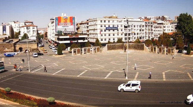 Kayseri Cumhuriyet Meydanı, 18 Eylül pazar günü trafiğe kapalı olacak