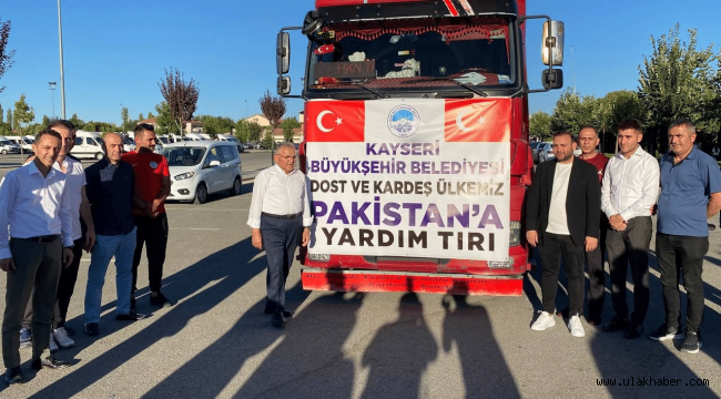 Kayseri'den Pakistan'a yardım TIR'ı gönderildi