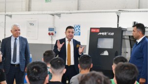 Kayseri OSB Başkanı Yalçın Teknik Kolej'de denetim yaptı
