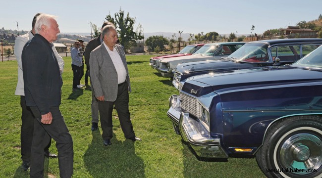 Klasik otomobiller Ali Dağı'na çok yakıştı