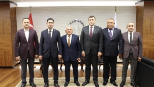 MHP Genel Başkan Yardımcısı Özdemir ile Milletvekili Ersoy'dan Başkan Büyükkılıç'a ziyaret