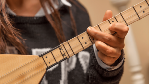 Talas'ta kadınlara özel bağlama kursu