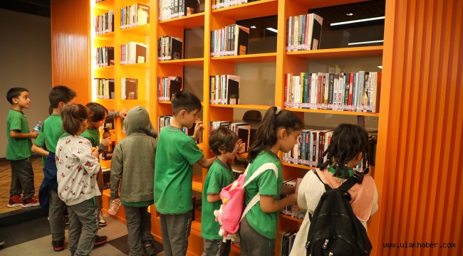 Altıntepe Semt Kütüphanesi'nde ilkokul öğrencilerine özel etkinlik