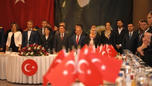 Başkan Büyükkılıç, Cumhuriyet Resepsiyonu'na katıldı