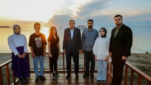 Cumhurbaşkanı Erdoğan: Gençler önümüzdeki seçimlerde sandıklarda birilerine gereken dersi verecek