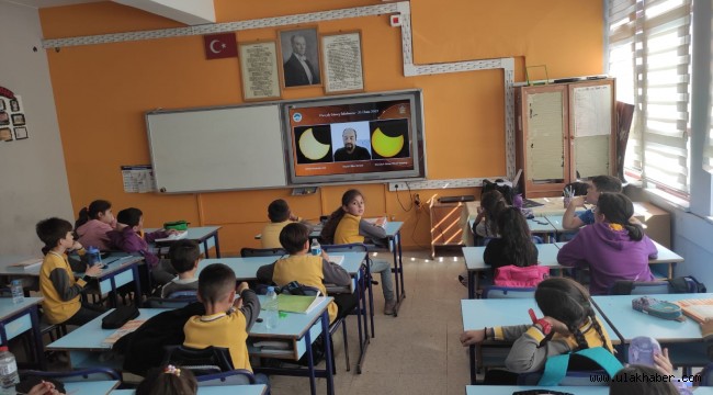 Kayseri Bilim Merkezi 'güneş tutulması' heyecanını canlı yayınladı