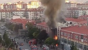 Kayseri Matbaacılar Sitesi'nde bir iş yerinde yangın çıktı