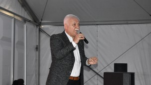 Nihat Hatipoğlu: Gençlerin kalbini kazanmamız lazım