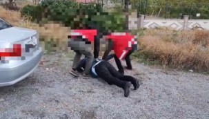Otopark görevlisi kılığına giren polisten 1 gözaltı