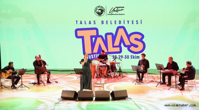 Talas festivalinde cumhuriyete özel konser