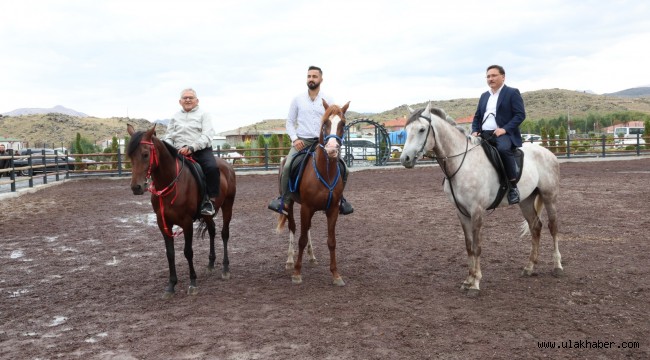 Vali Çiçek: Hürmetçi Sazlığı dünyanın en güzel yerlerinden bir tanesi