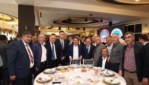 Vali Çiçek ve Başkan Büyükkılıç muhtarlarla bir araya geldi