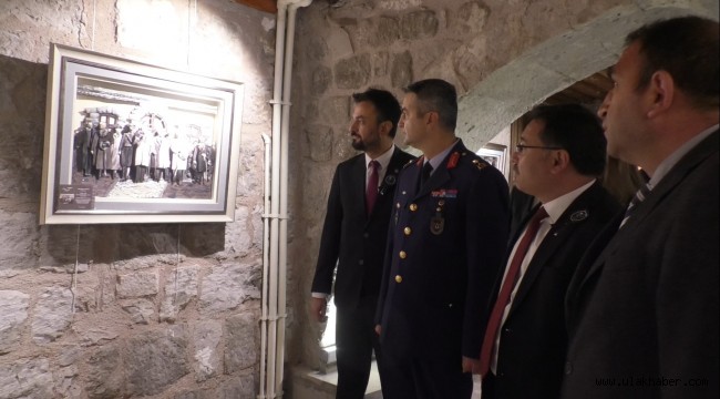 Atatürk Evi'nde Sine-i Millet Rölyef sergisi açıldı