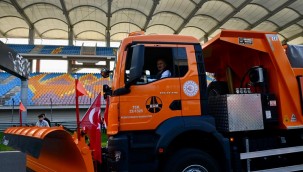 Bakan Karaismailoğlu: 13 binden fazla personelimiz karla mücadele edecek