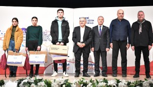 Başkan Büyükkılıç, KAYMEK'li gençlerle yarışma ve seminerde buluştu