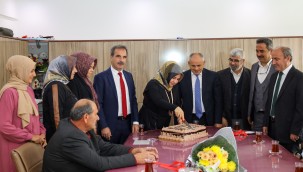 Başkan Esat Öztürk 24 Kasım Öğretmenler Günü'nü kutladı