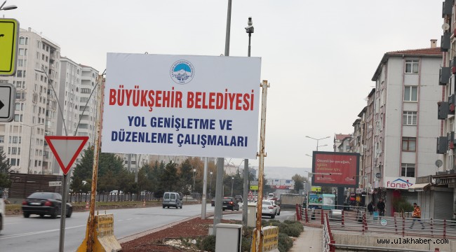 Büyükşehir'den "yol genişletme ve şerit düzenleme" çalışması