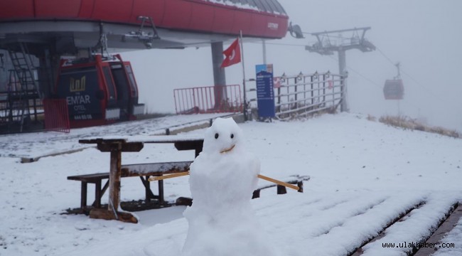 Erciyes Tekir Yaylası'na ilk kar düştü