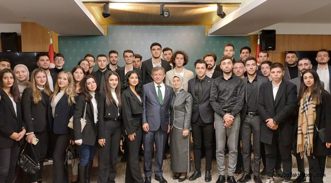 Gelecek Partisi'nde yoğun hareketlilik