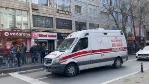 Karşıdan karşıya geçen çocuğa motosikletli çarptı