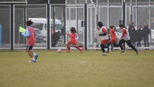 Kayseri'de genç kız milli takımlar için bölge seçmeleri yapıldı