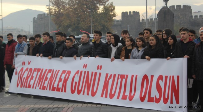 Kayseri'de Öğretmenler Günü için tören düzenlendi