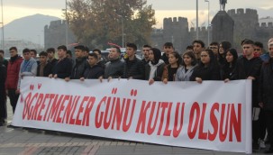 Kayseri'de Öğretmenler Günü için tören düzenlendi
