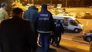 Kayseri Emniyeti, uyuşturucu operasyonunda 76 kişiyi gözaltına aldı