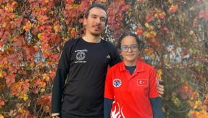 Kayserili Duru Aksoy, Satranç Şampiyonası'nda Türkiye üçüncüsü oldu