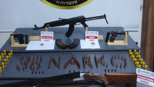 Narkotik operasyonunda uyuşturucu madde ve tüfek ele geçirildi