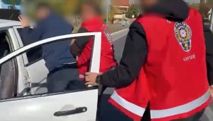 Üst aramasında uyuşturucu madde ele geçirildi