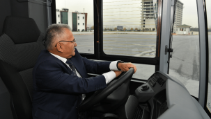 Yeni otobüslerin ilk testini Başkan Büyükkılıç yaptı