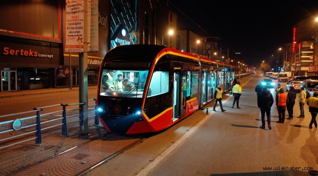 Yerli ve milli tramvay aracı Kayseri yollarında