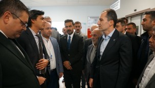 YRP Genel Başkanı Fatih Erbakan, kaza yapan teşkilat mensuplarını ziyaret etti