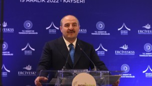 Bakan Varank: Kasetle gelen Genel Başkan'a mağduriyet sosuna bürünmüş bir darbe gerçekleştiriliyor