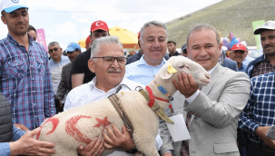 Büyükşehir'den Akkışla'ya süt işleme tesisi