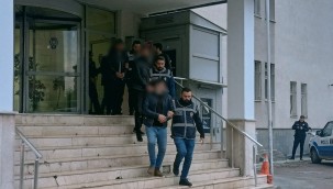 Hakkında hüküm bulunan 5 kişi cezaevine gönderildi
