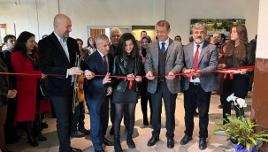 Şenol Öğretmen ikinci kişisel resim sergisini açtı