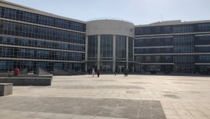 Ağabeyini öldürmekle suçlanan şahsın davası yeniden görüldü