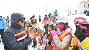 Başkan Büyükkılıç, Erciyes Kayak Okulu'nu ziyaret etti