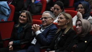 Başkan Büyükkılıç, "Siyaset Akademisi Kadın" programına katıldı