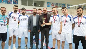 Başkan İlmek'ten sporculara 132 bin TL'lik destek