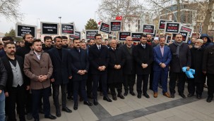 İsveç'te Kur'an-ı Kerim'in yakılması Yahyalı'da protesto edildi