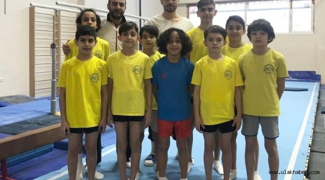 Kayseri'deki 7 cimnastikçi milli takım kampına davet edildi 