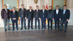 MHP heyetinden Kayserispor'a hayırlı olsun ziyareti