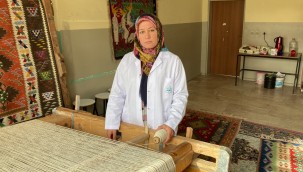 Sarız Kadın Kooperatifi, el dokuma kilim üretiyor