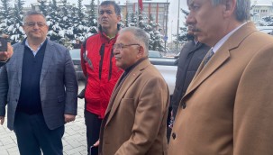 Başkan Büyükkılıç, deprem bölgesine yola çıktı